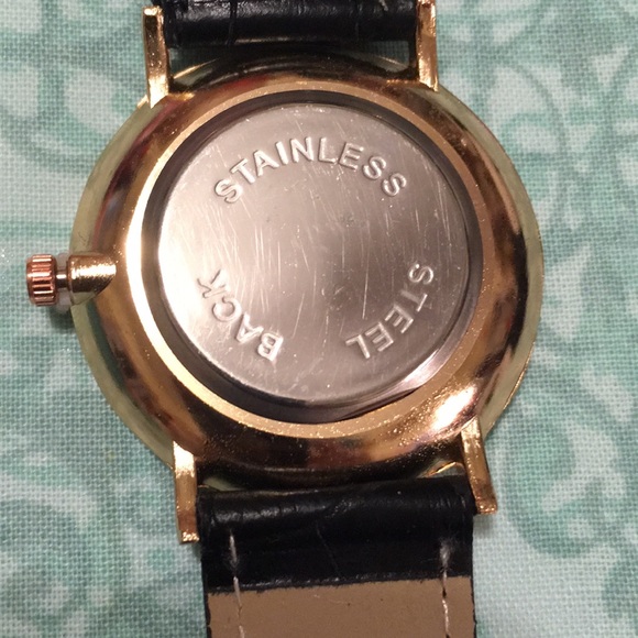 🎁”Mickey in the Paper” - Picture 4 of 5